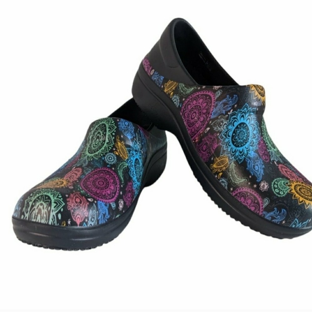 Crocs Dual Comfort Casual Non-Slip Slide On Size 7 Clog Shoes